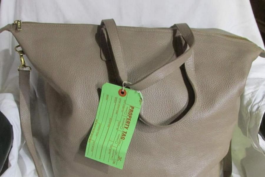 Cuyana Oversized Carryall Tote