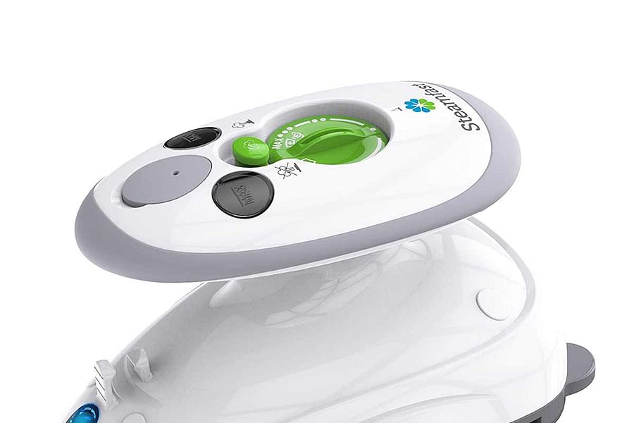 Steamfast SF-717 Mini Steam Iron image
